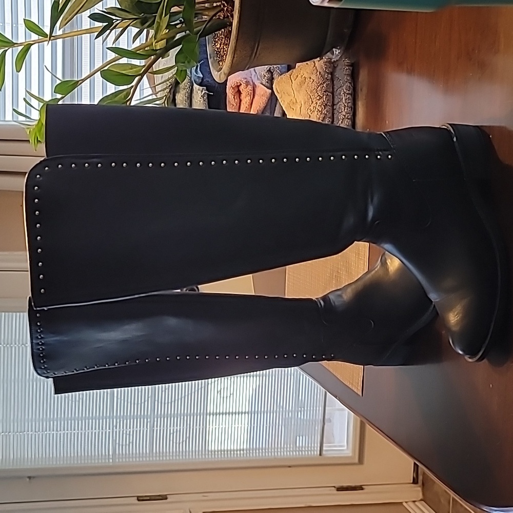 Womans boots